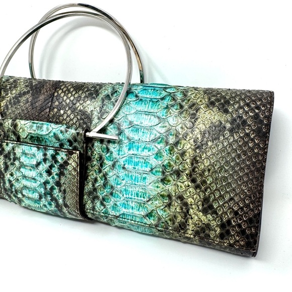 Ferragamo Exotic Python Ring Clutch – Rare Collector’s Piece - Picture 3 of 14